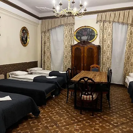 Апартаменты Florian 5 *