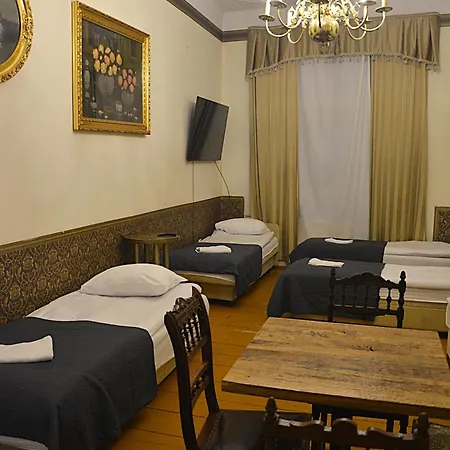 Apartment Florian 5 *